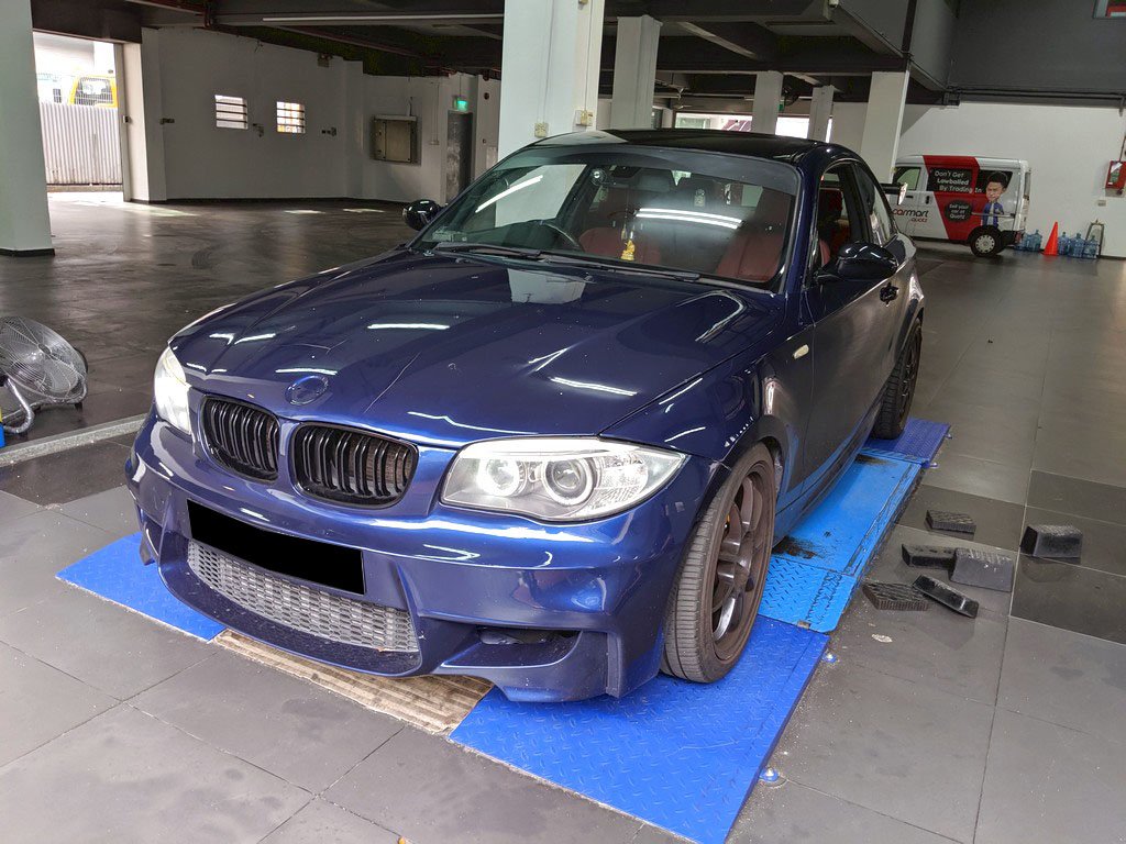 BMW 135I 3.0 AT ABS D/AB HID 2WD Turbo (COE Till 12/2028)