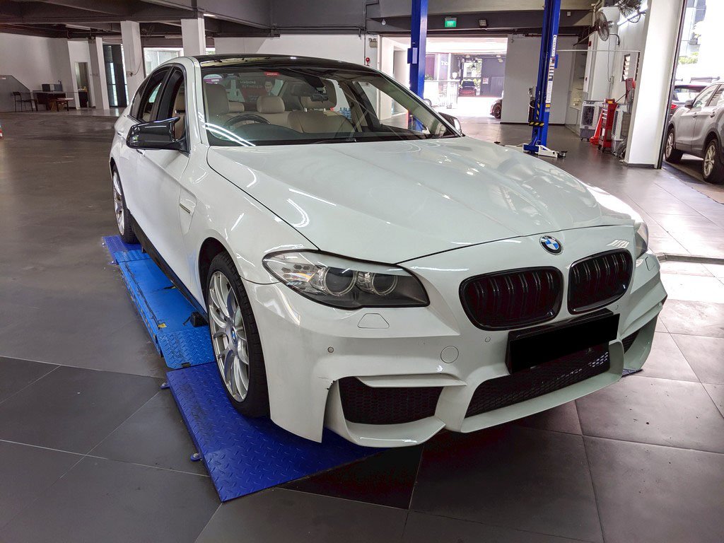 BMW 520I 2.0L AT D/AB 2WD 4DR GAS/D NAV (COE TILL 07/2032)