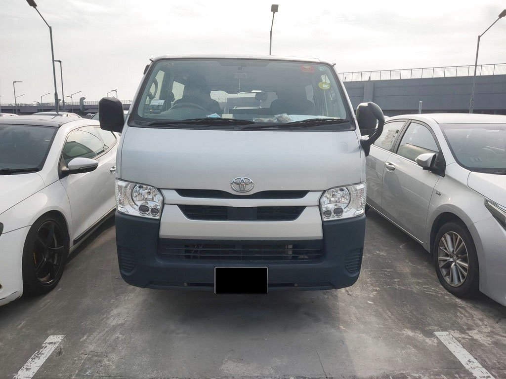 Toyota Hiace Dx 2.8 Auto