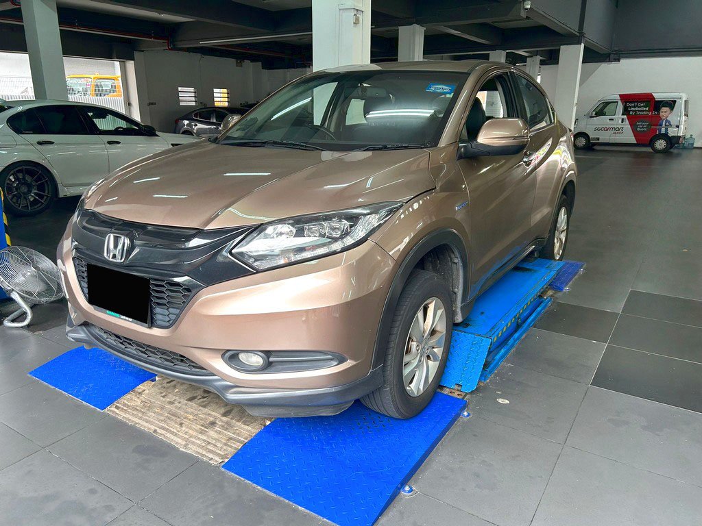 Honda Vezel 1.5X Auto (Hybrid)