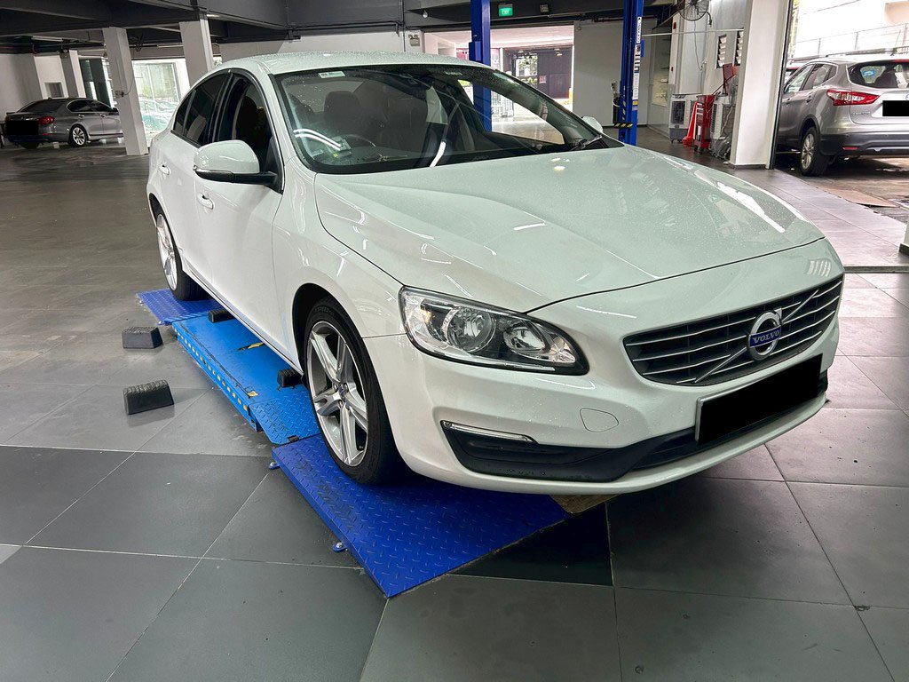 Volvo S60 T2