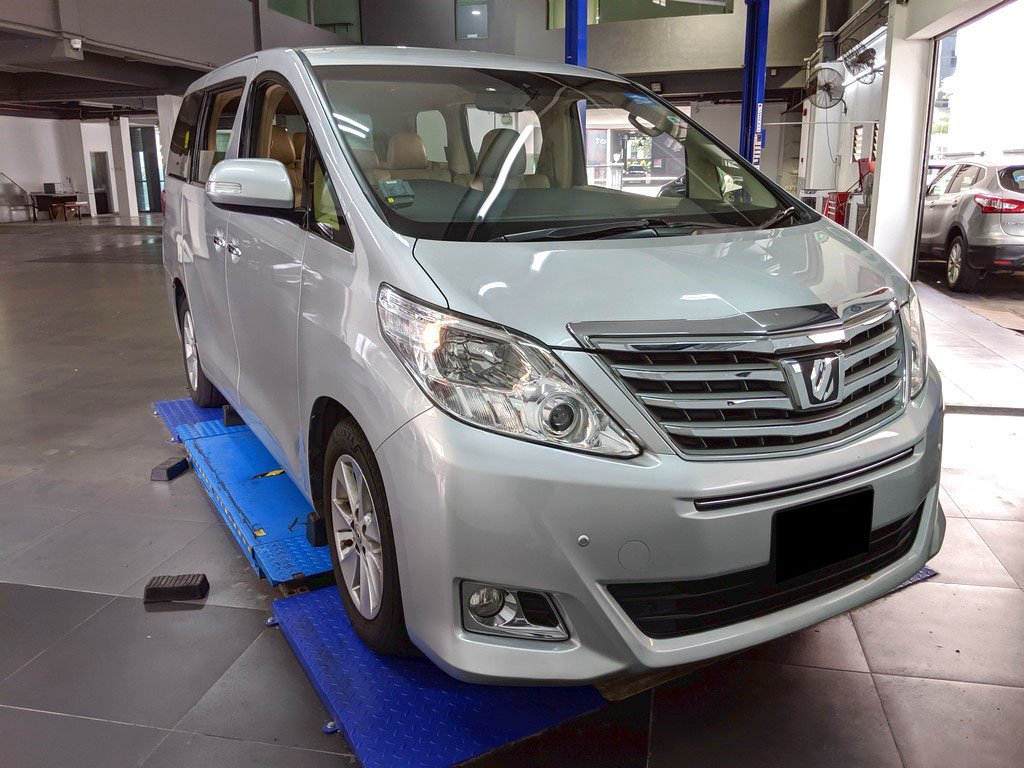 Toyota Alphard 2.4 CVT
