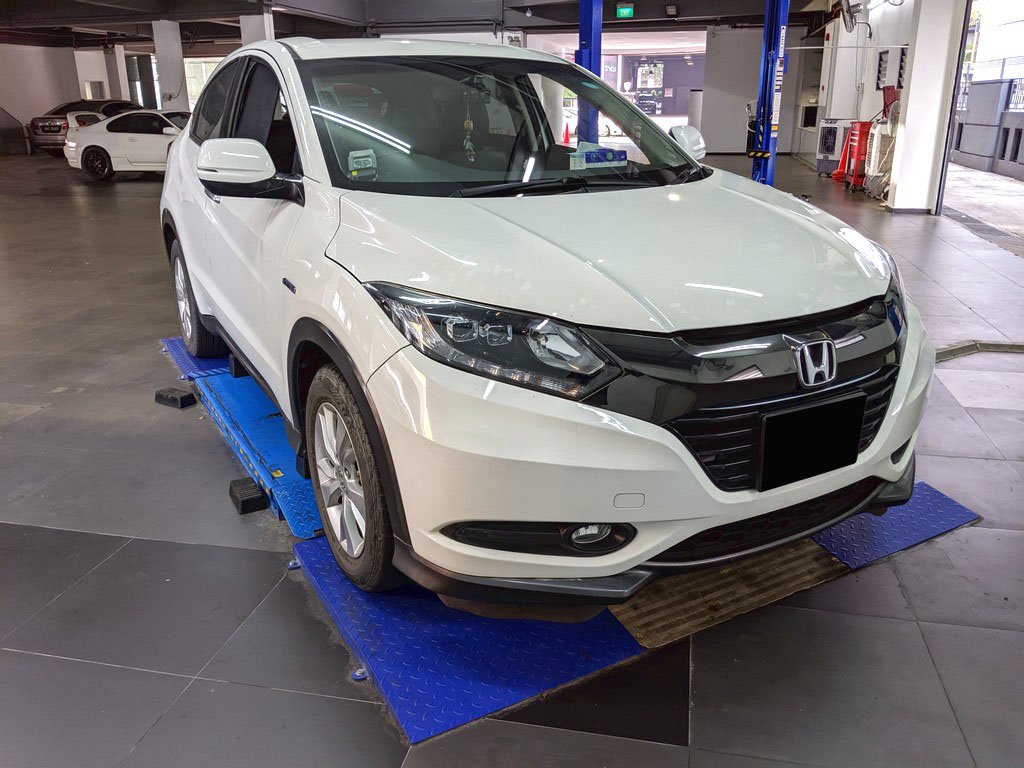 Honda Vezel 1.5X Auto (Hybrid)