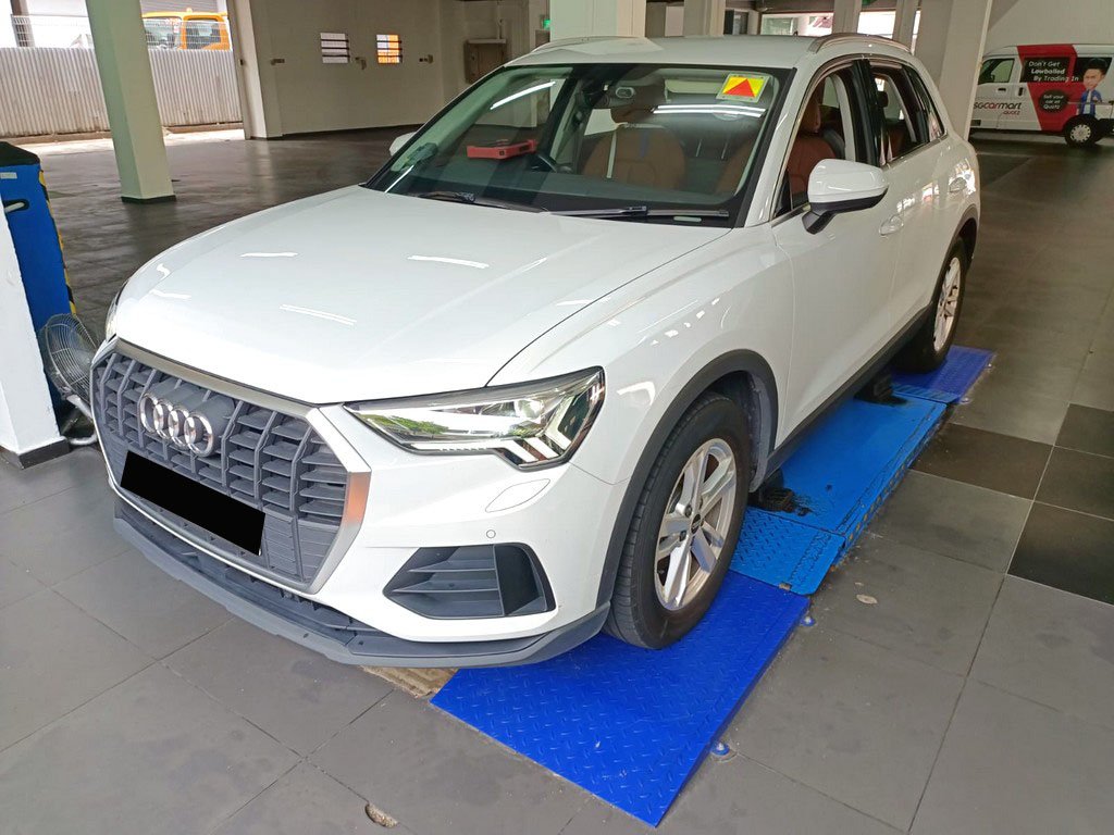 Audi Q3 1.4 TFSI S Tronic (17")