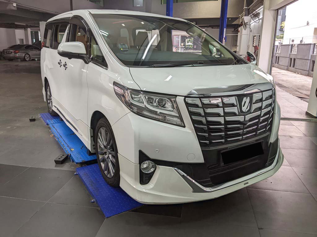 Toyota Alphard 2.5X CVT