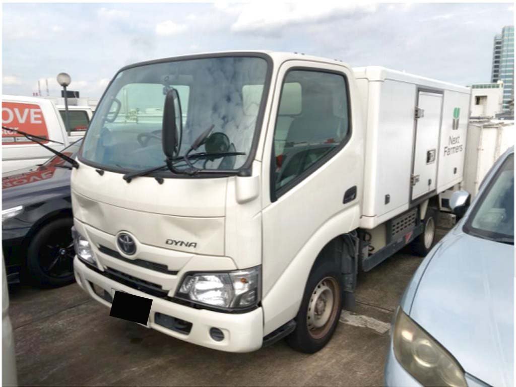 Toyota Dyna 150 5Mt