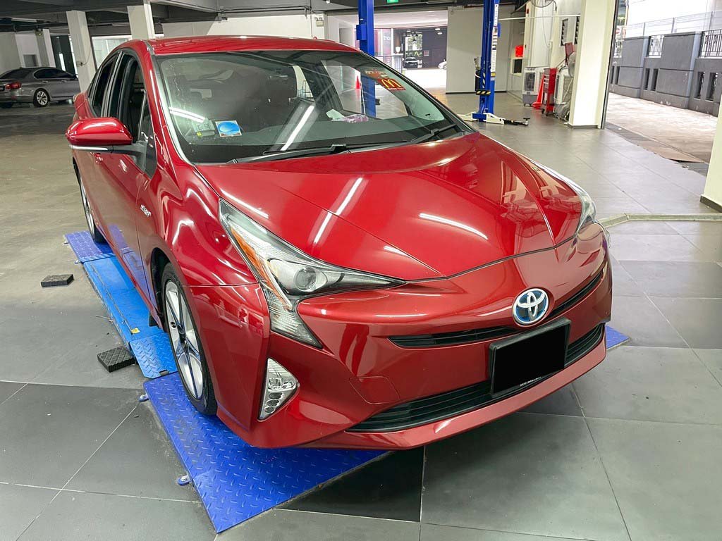 Toyota Prius 1.8S CVT (Hybrid)