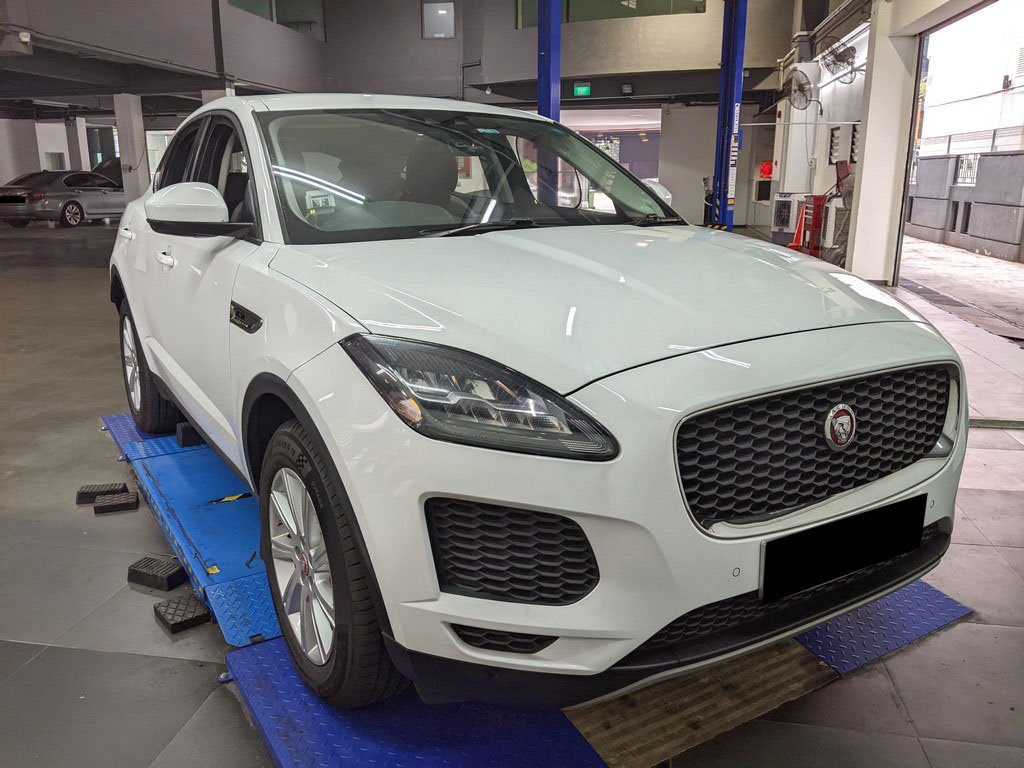 Jaguar E Pace 2.0p (200ps)