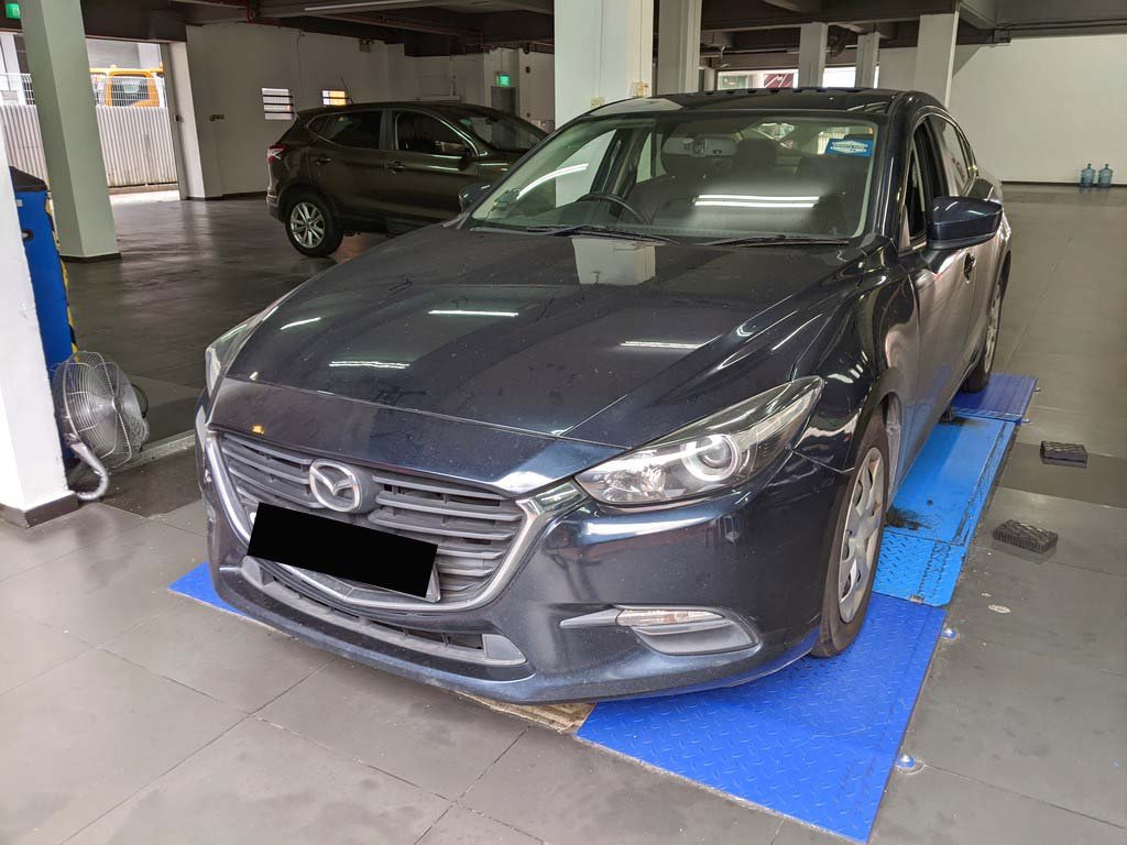 Mazda 3 Sedan 1.5 At Eu6