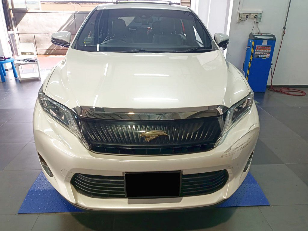 Toyota Harrier Premium 2.0 A