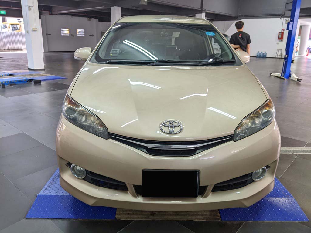Toyota Wish 1.8 CVT