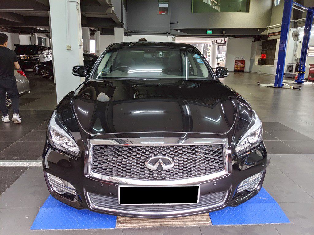 Infiniti Q70 2.5 Premium A/T S/R