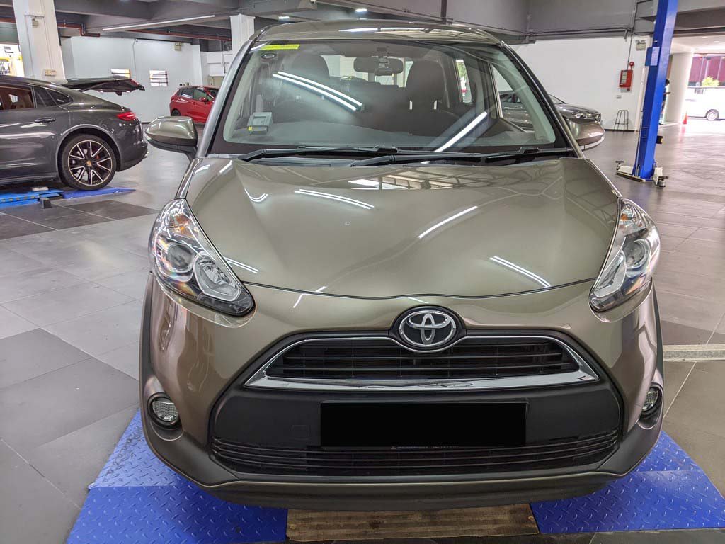 Toyota Sienta 1.5 CVT STD