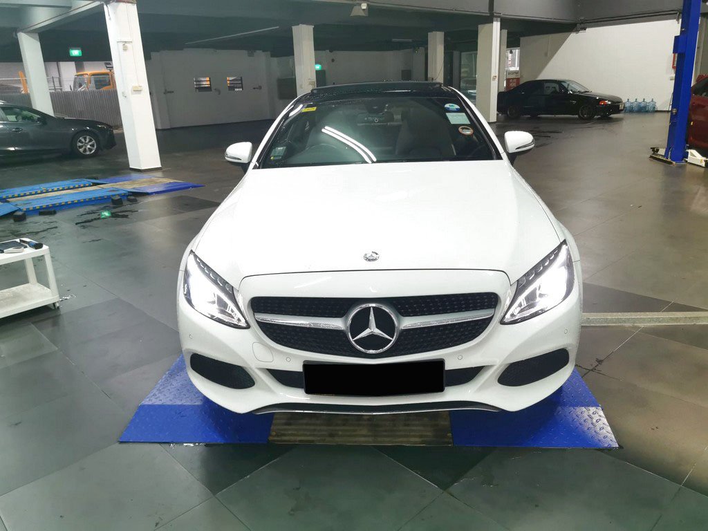 Mercedes Benz C200 Coupe A/T ABS D/Airbag 2WD 2DR