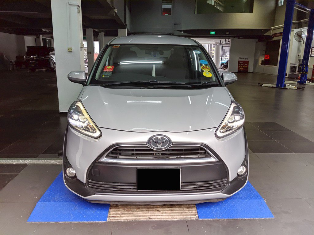 Toyota Sienta 1.5G A