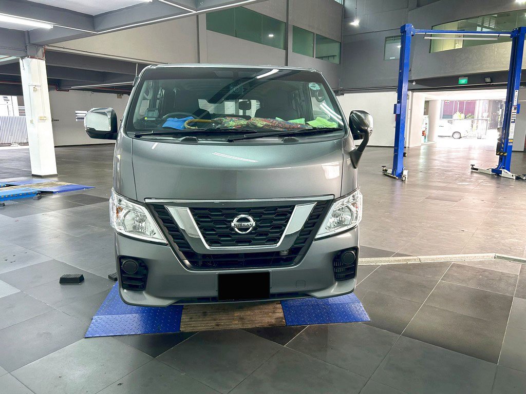 Nissan NV350 Urvan Panel Van 5AT