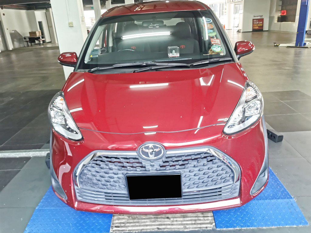 Toyota Sienta 1.5X 7 Seater CVT