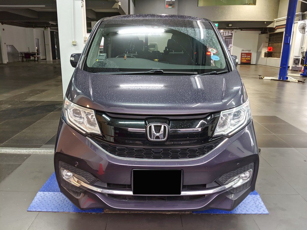Honda Step Wagon Spada 1.5 CVT