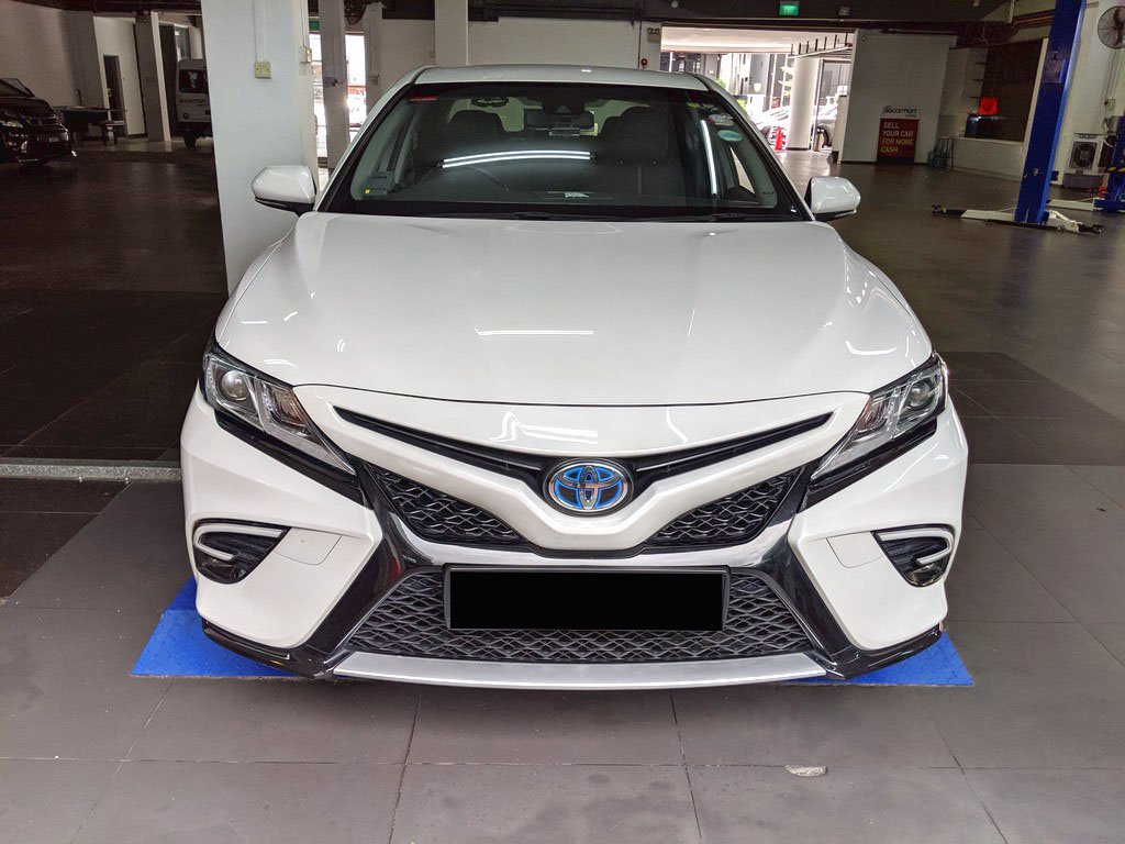 Toyota Camry 2.5 Sport Ascent CVT (Hybrid)