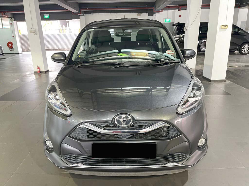 Toyota Sienta Elegance (Auto)