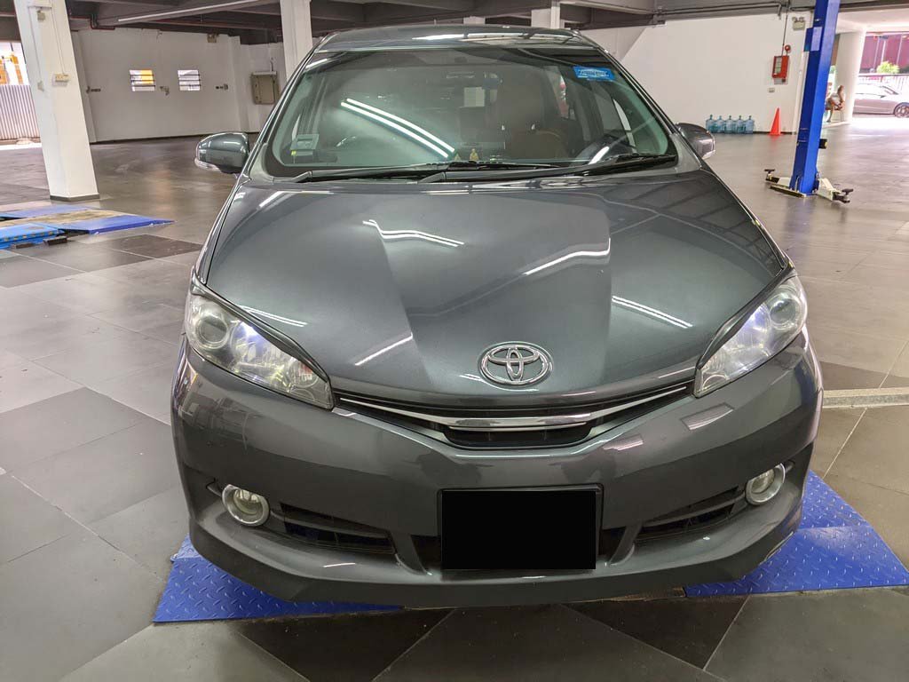 Toyota Wish 1.8 CVT