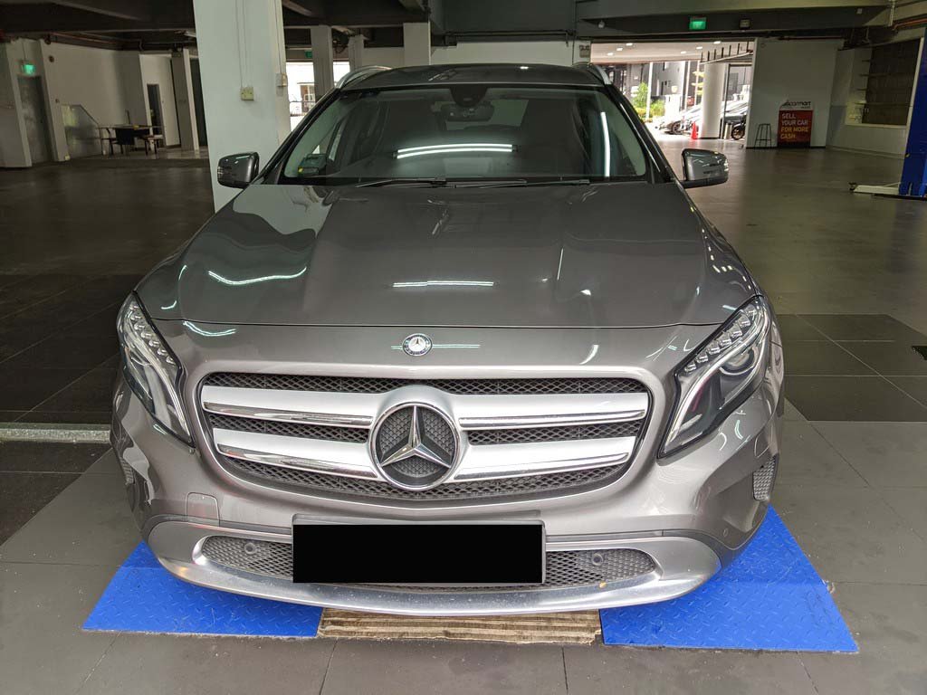 Mercedes Benz GLA180 (R18 BI)