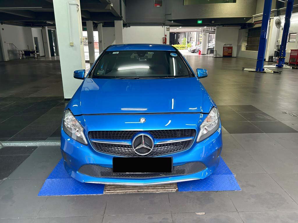 Mercedes Benz A200 FL Style (R17 HLG)