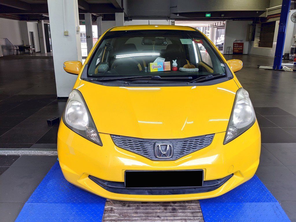 Honda Jazz 1.3L AT (COE Till 05/2024)