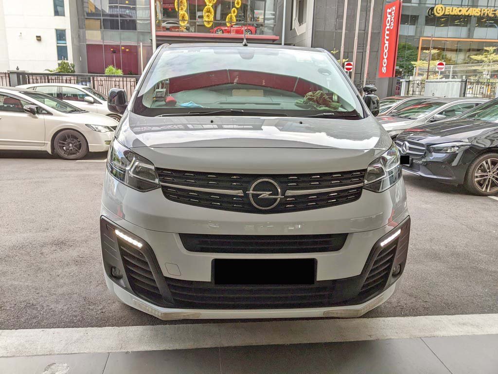 Opel E-Vivaro (Electric Vehicle)