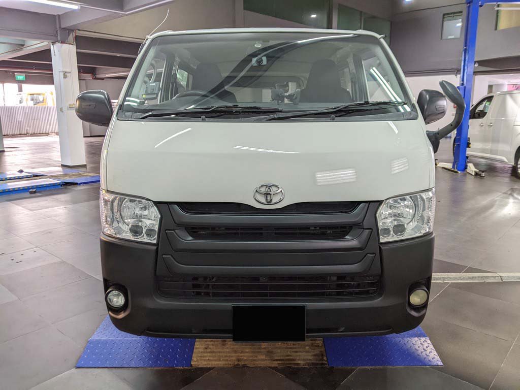Toyota Hiace DX 3.0 A