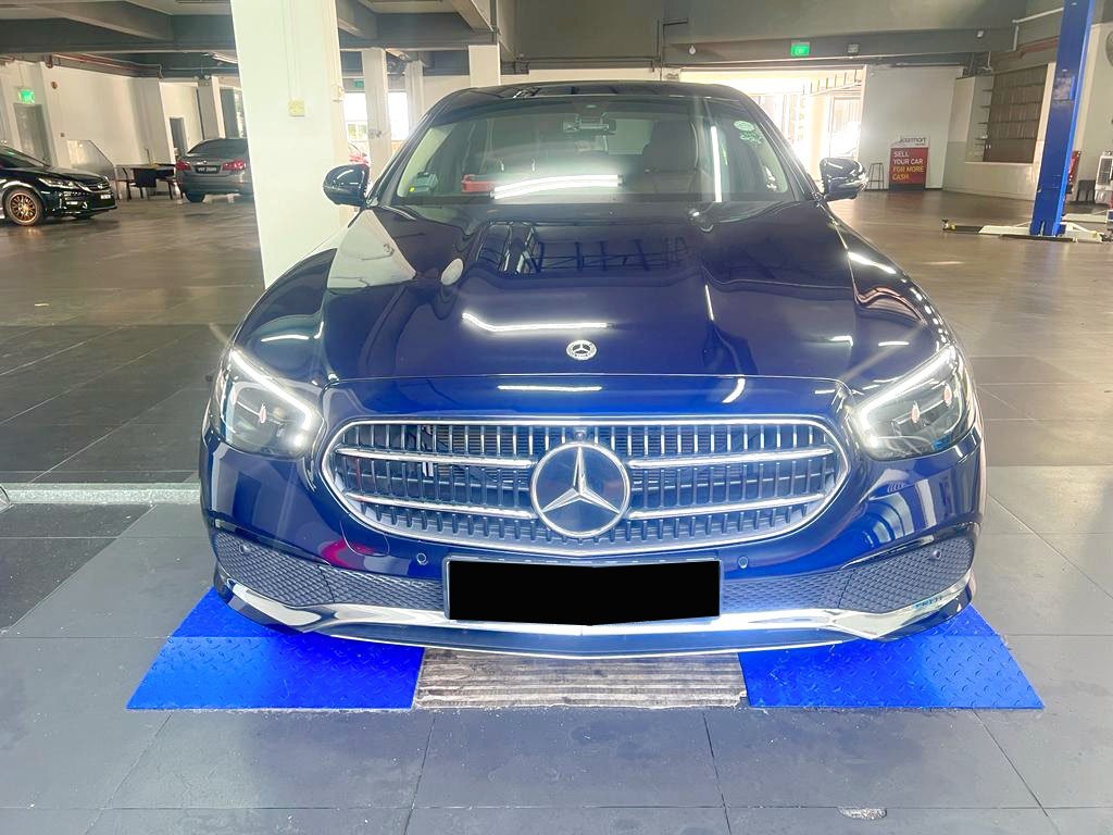 Mercedes Benz E200 Sedan AVG