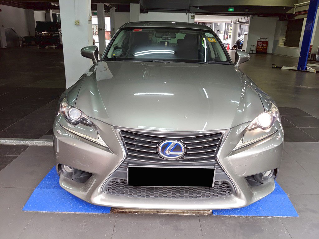 Lexus IS300H CVT (Hybrid)