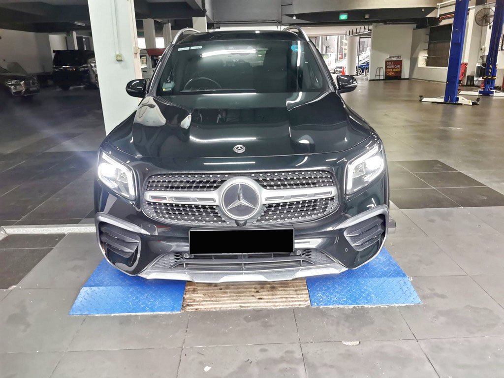 Mercedes Benz GLB200 AMG Line Premium 7Seater