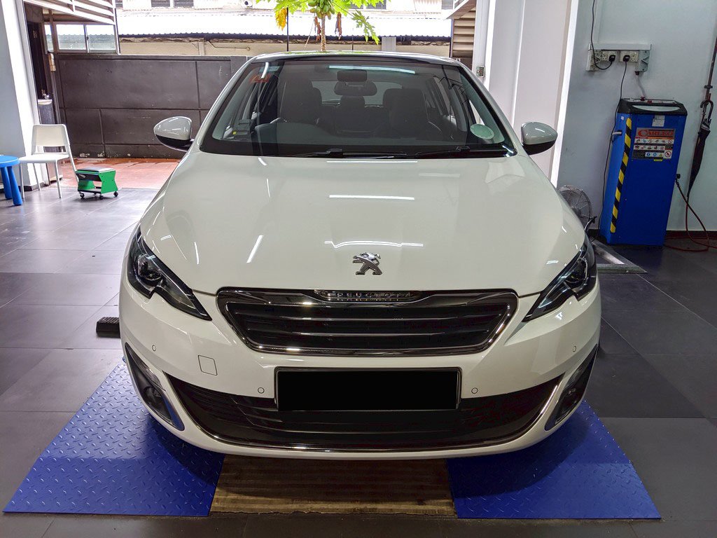 Peugeot 308 5DR Allure Puretech 1.2 A/T 2WD S/R