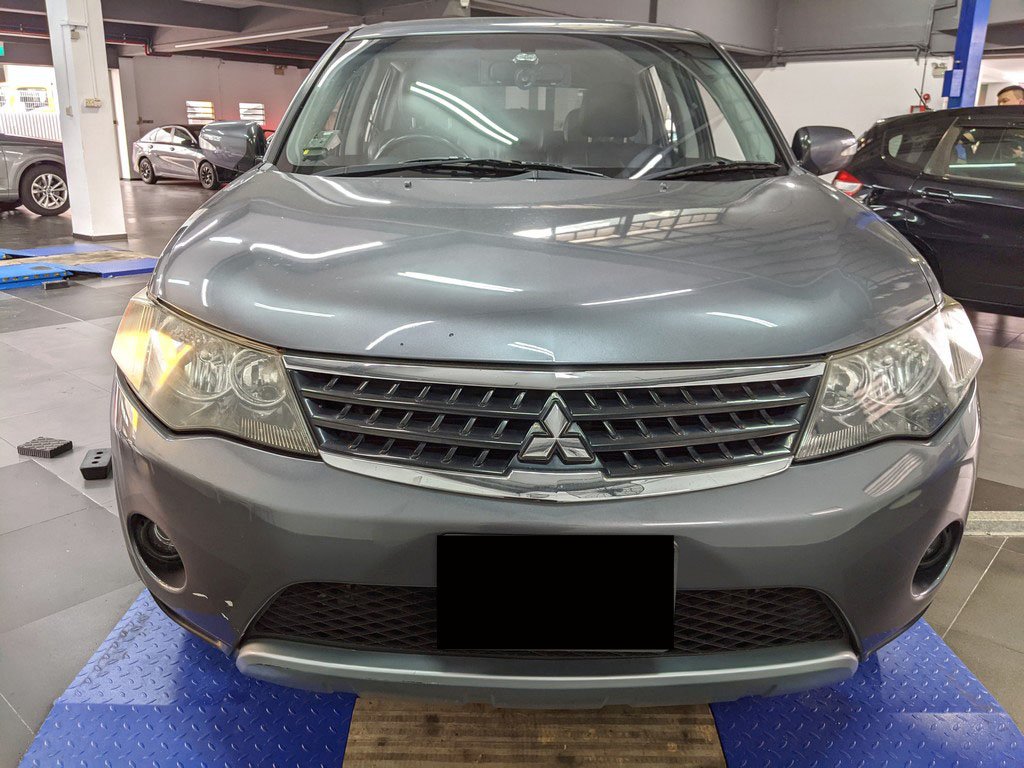 Mitsubishi Outlander 2.4 Mivec 4wd Cvt Abs D/ab Hid (COE Till 05/2024)