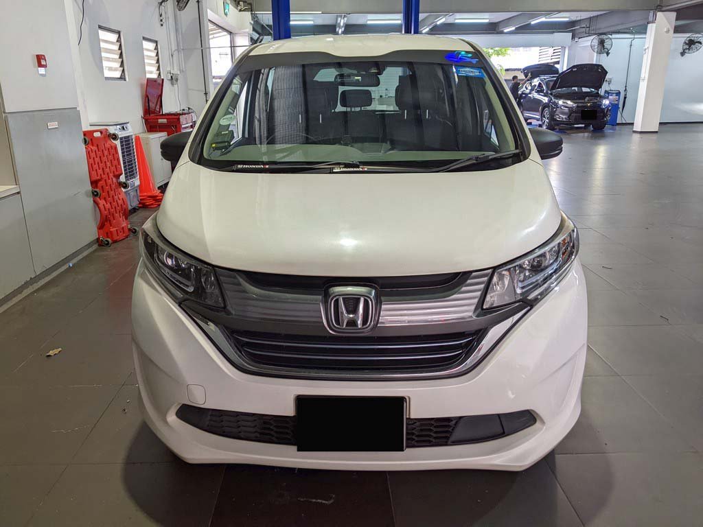 Honda Freed 1.5G Auto (Hybrid)
