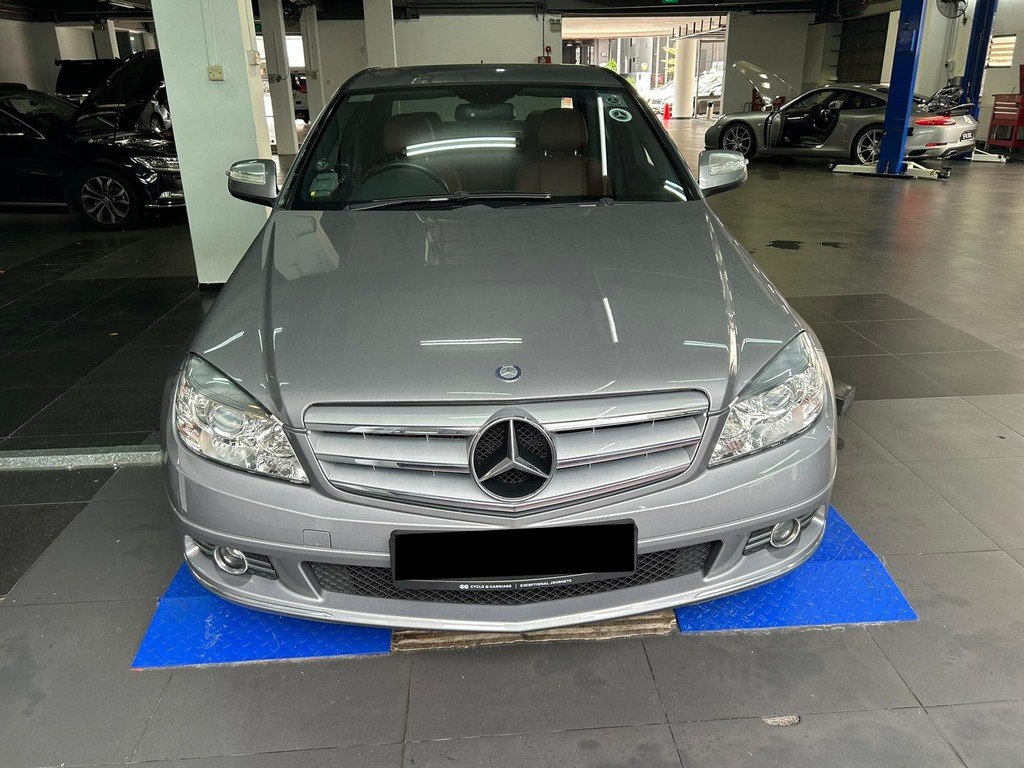 Mercedes Benz C180k (COE Till 12/2027)