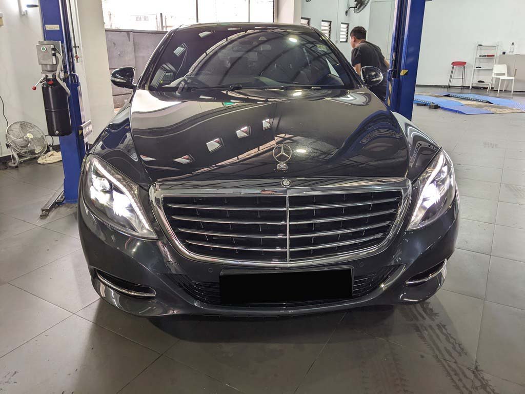 Mercedes Benz S400L (R19 Led)