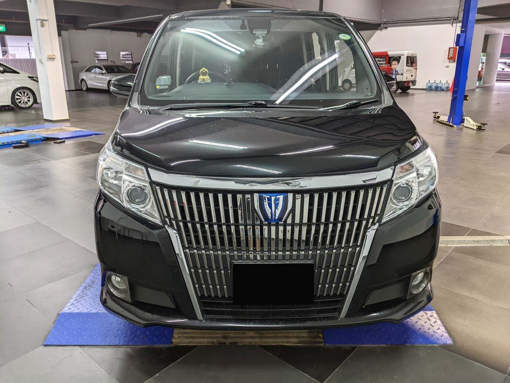 Toyota Esquire 1.8GI CVT (Hybrid)