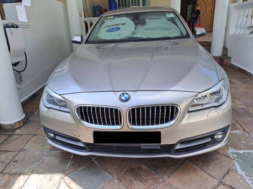 BMW 520i At D/ab 2wd 4dr Led Nav