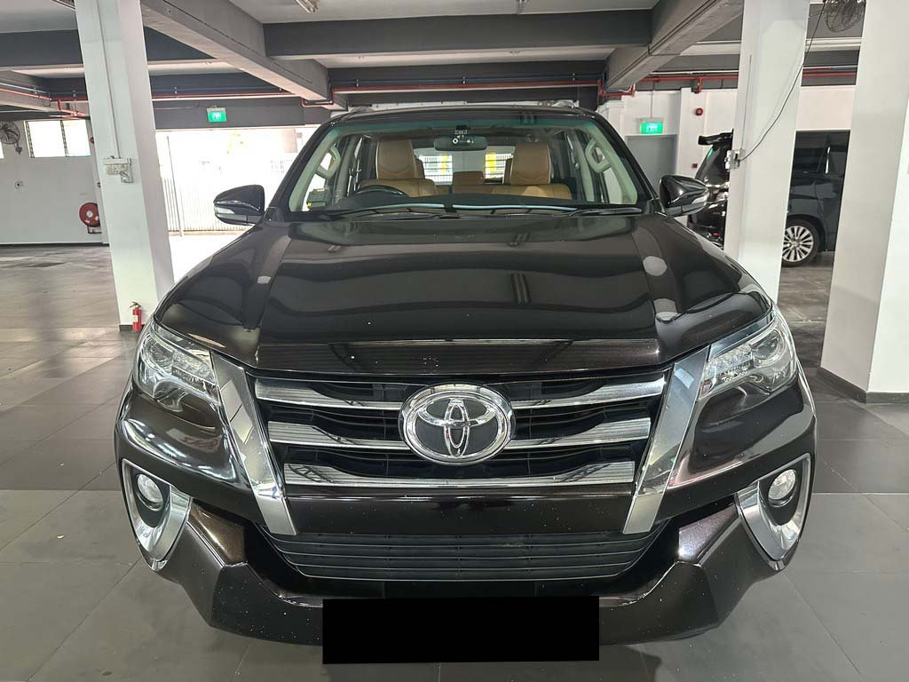 Toyota Fortuner 2.7 AT
