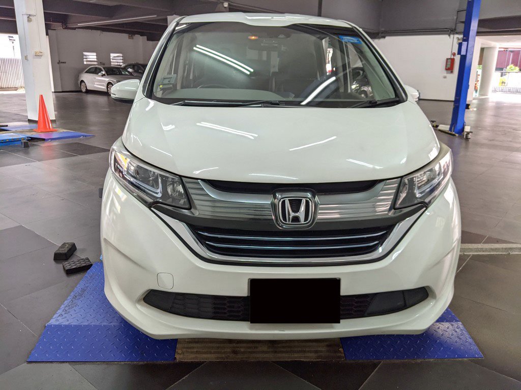 Honda Freed 1.5g Auto (Hybrid)
