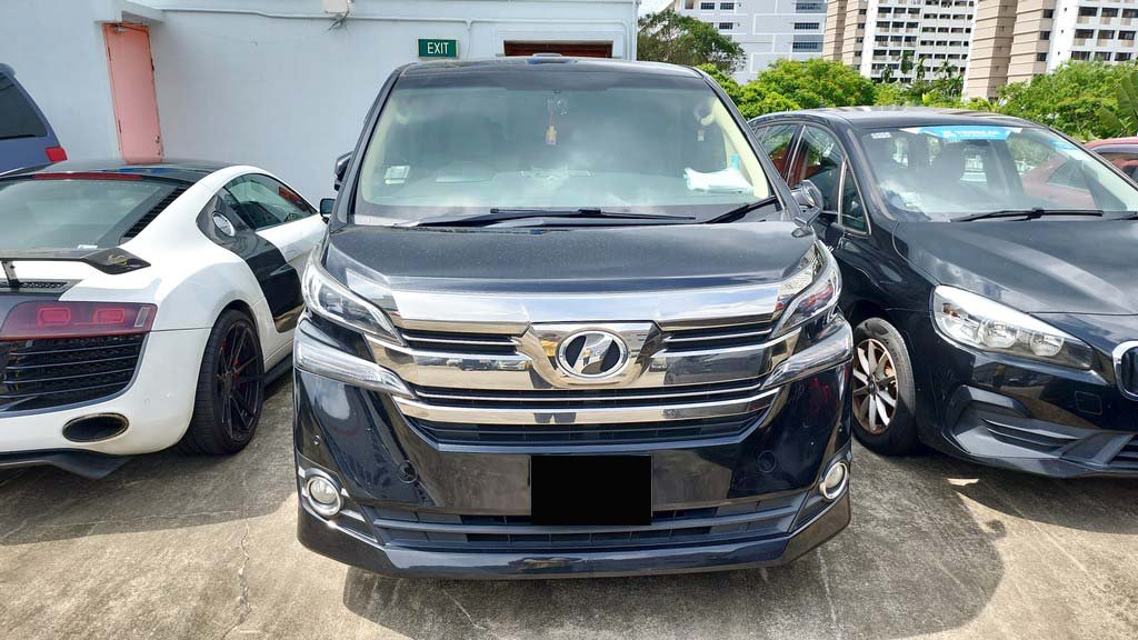 Toyota Vellfire 2.5X CVT