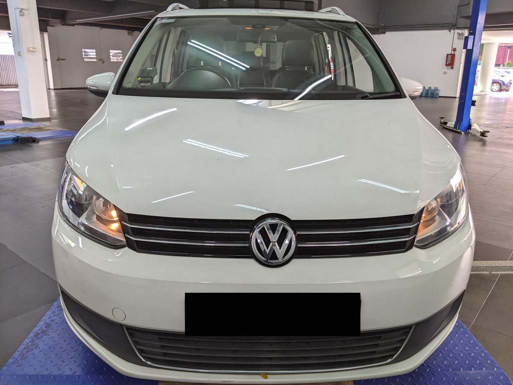 Volkswagen Touran 1.6 Tdi AT