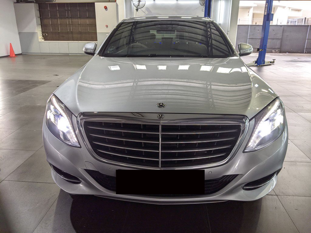 Mercedes Benz S320l (r19 Led)