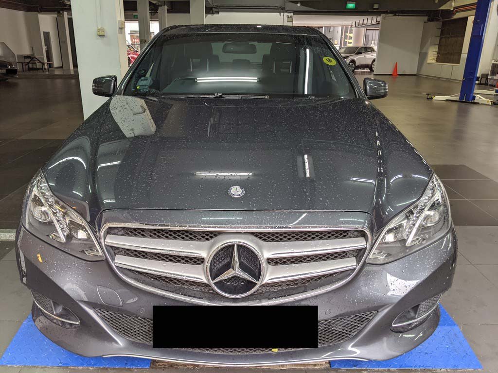 Mercedes Benz E200 Sedan (R18)