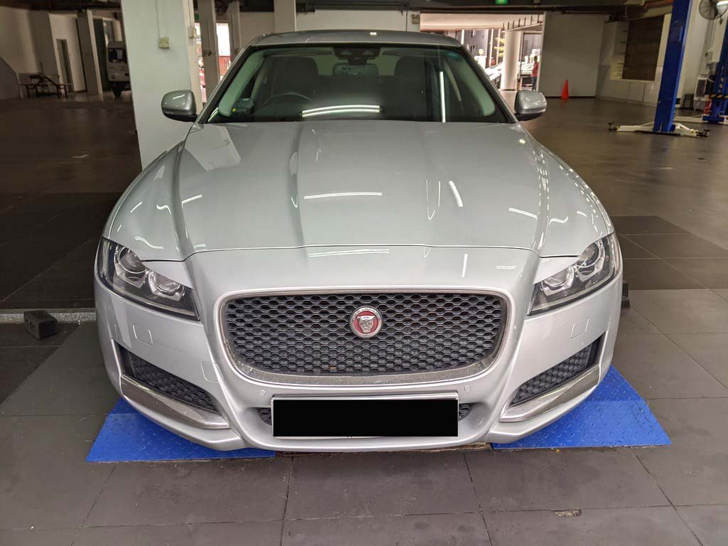 Jaguar XF 2.0P 200PS