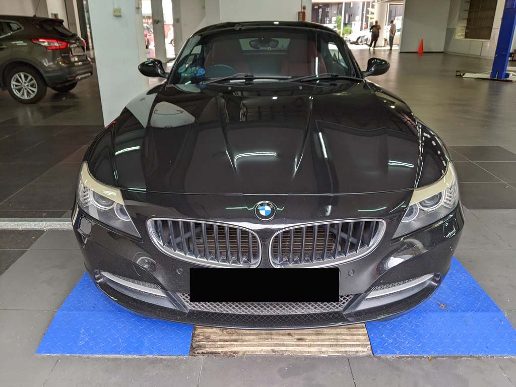 BMW Z4 SDrive 23I 2.5L At (COE Till 03/2030)