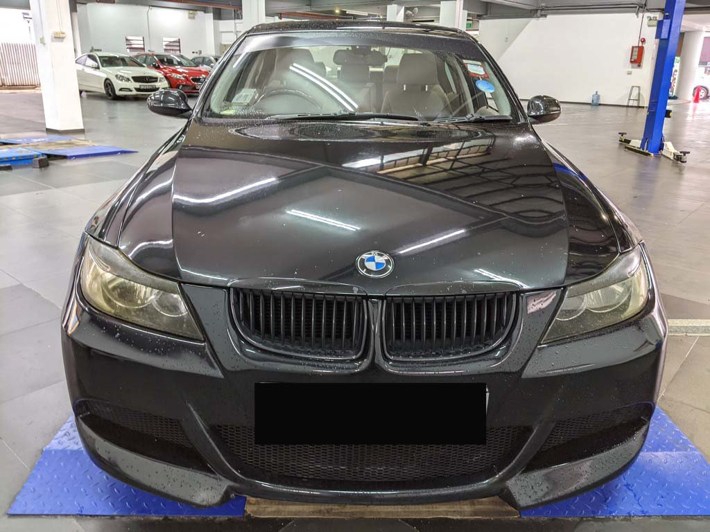 BMW 323I (COE Till 12/2026)