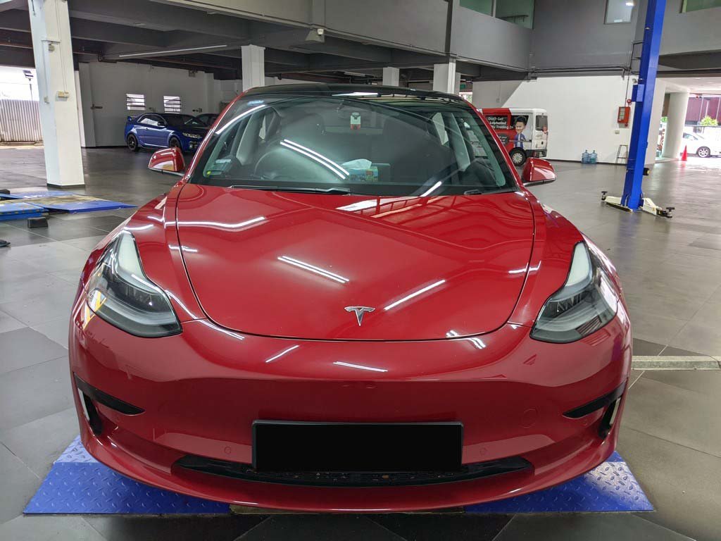 Tesla Model 3 RWD (Electric Vehicle)